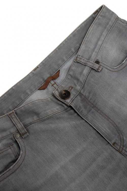 Зауженные джинсы 09.12.2023 Newlife.moda