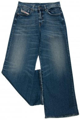 Расклешенные джинсы 16.10.2023 Newlife.moda