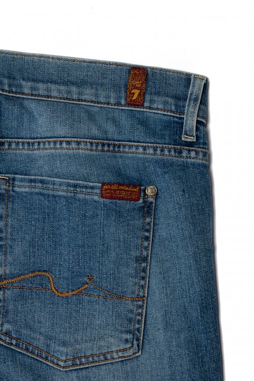 Расклешенные джинсы 18.03.2024 Newlife.moda