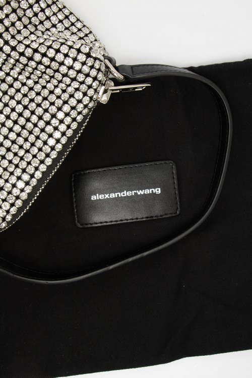 Клатч 25.12.2024 Newlife.moda