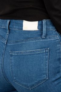 Расклешенные джинсы 05.02.2025 Newlife.moda