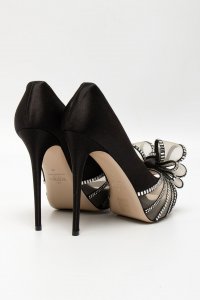 Туфли на каблуке с открытым носком 01.03.2025 Newlife.moda