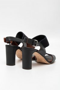 Босоножки на каблуке 10.03.2025 Newlife.moda