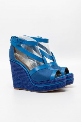 Босоножки на танкетке 29.04.2025 Newlife.moda