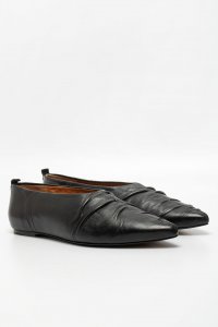 Туфли на плоской подошве 12.04.2025 Newlife.moda