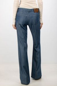 Расклешенные джинсы 01.04.2025 Newlife.moda