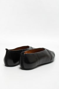 Туфли на плоской подошве 12.04.2025 Newlife.moda