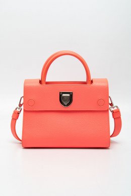 Кожаная сумка 26.04.2025 Newlife.moda Кожаная сумка 26.04.2025 Newlife.moda