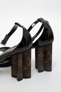 Босоножки на каблуке 06.07.2025 Newlife.moda