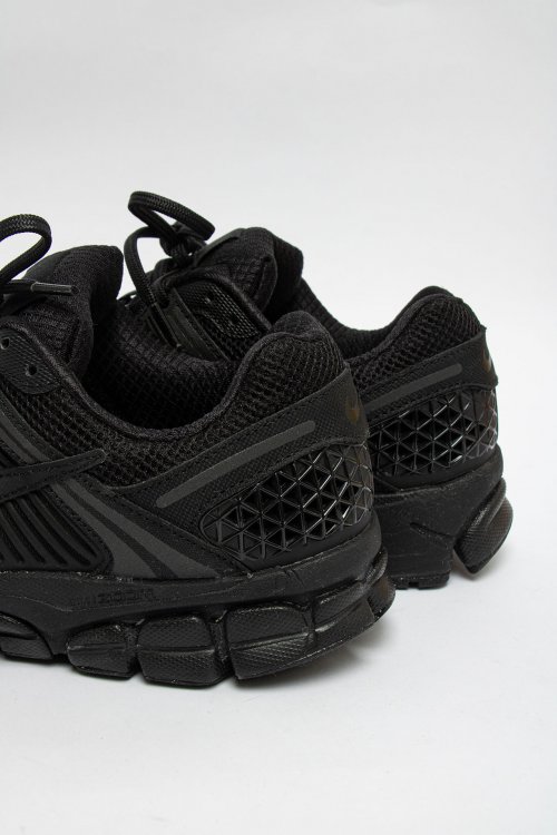 Кроссовки 07.06.2025 Newlife.moda