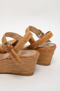 Босоножки на танкетке 28.06.2025 Newlife.moda