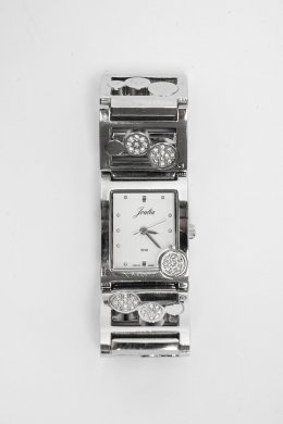 Часы кварцевые 19.08.2025 Newlife.moda