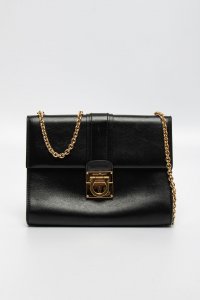 Клатч 01.10.2025 Newlife.moda Клатч 01.10.2025 Newlife.moda