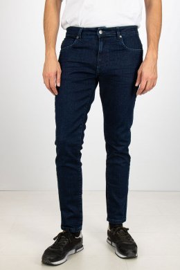 Зауженные джинсы 10.10.2025 Newlife.moda Зауженные джинсы 10.10.2025 Newlife.moda