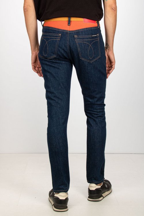 Зауженные джинсы 11.09.2025 Newlife.moda