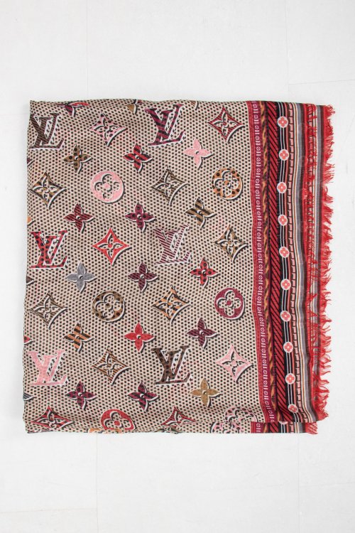 Шаль 30.08.2025 Newlife.moda