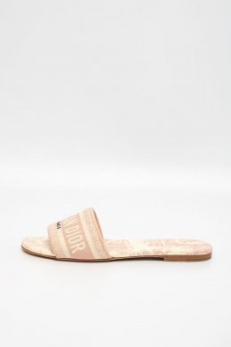 Шлепанцы 27.09.2025 Newlife.moda Шлепанцы 27.09.2025 Newlife.moda