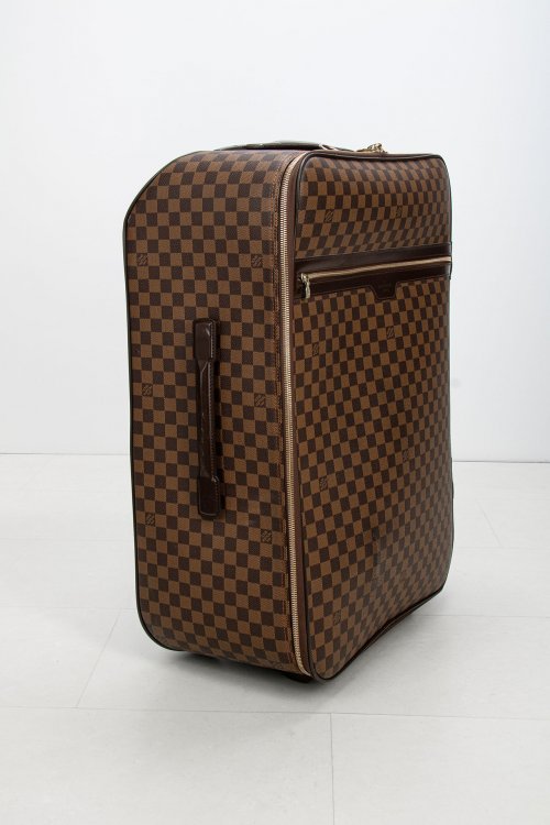 Чемодан 15.11.2025 Newlife.moda