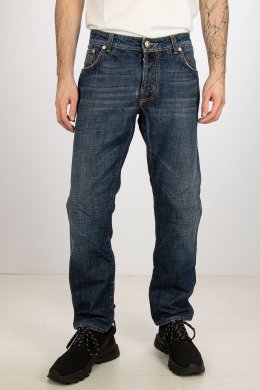 Прямые джинсы 07.11.2025 Newlife.moda Прямые джинсы 07.11.2025 Newlife.moda