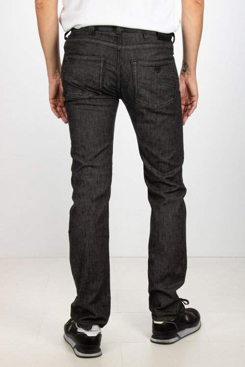 Прямые джинсы 10.10.2025 Newlife.moda