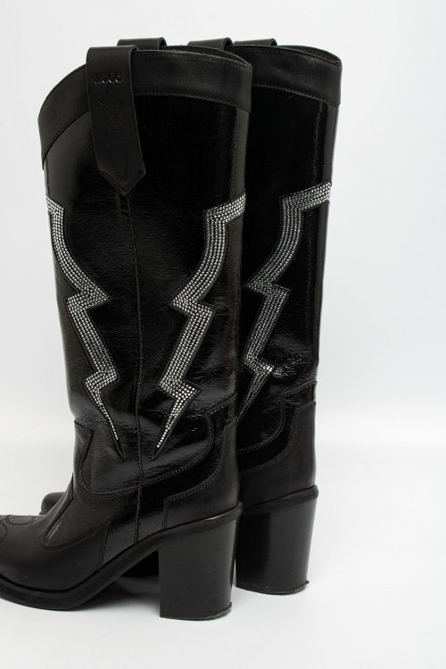 Кожаные сапоги 01.12.2025 Newlife.moda