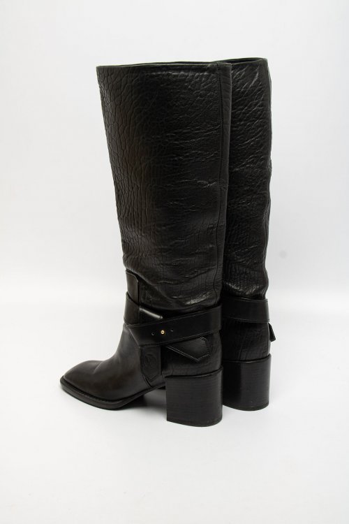 Кожаные сапоги 05.12.2025 Newlife.moda