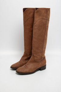 Сапоги на плоской подошве 27.09.2025 Newlife.moda