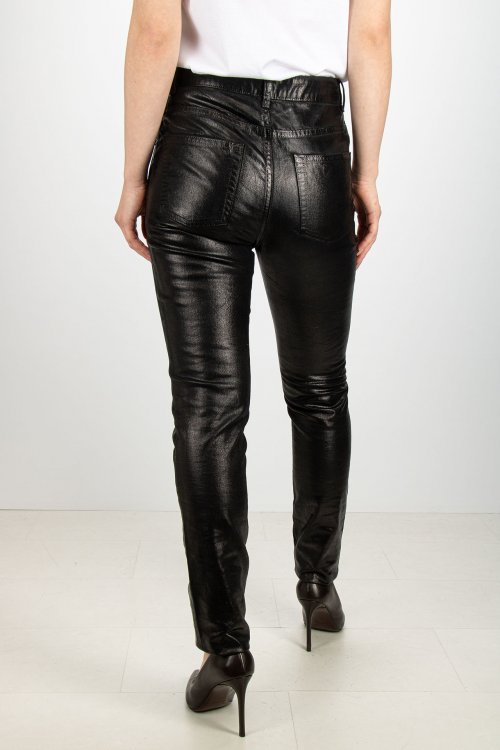 Зауженные джинсы 01.10.2025 Newlife.moda