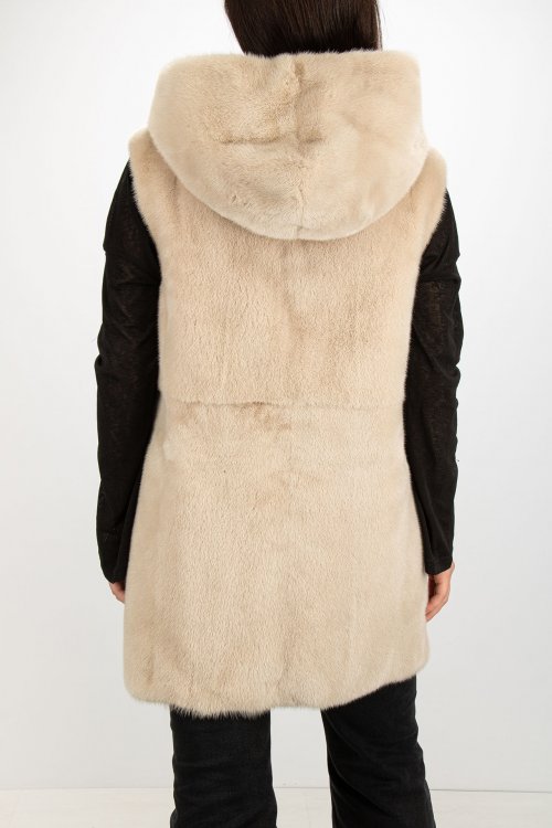 Меховая жилетка 08.11.2025 Newlife.moda