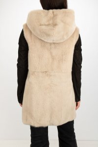 Меховая жилетка 08.11.2025 Newlife.moda