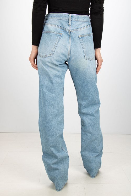 Джинсы с высокой талией 29.12.2025 Newlife.moda