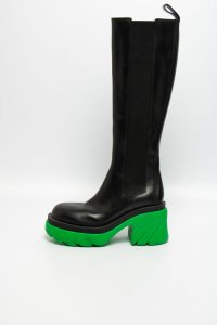 Кожаные сапоги 01.12.2025 Newlife.moda