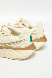 Кроссовки 06.12.2025 Newlife.moda