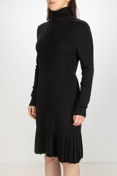 Вязаное платье 14.12.2025 Newlife.moda