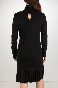 Вязаное платье 14.12.2025 Newlife.moda