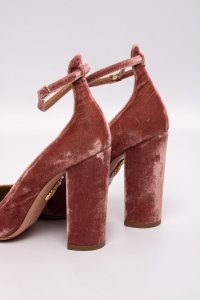 Туфли на каблуке 02.10.2025 Newlife.moda