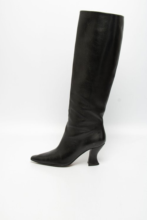 Кожаные сапоги 20.12.2025 Newlife.moda