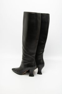 Кожаные сапоги 20.12.2025 Newlife.moda