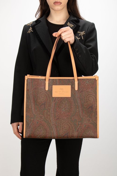 Кожаная сумка 29.12.2025 Newlife.moda