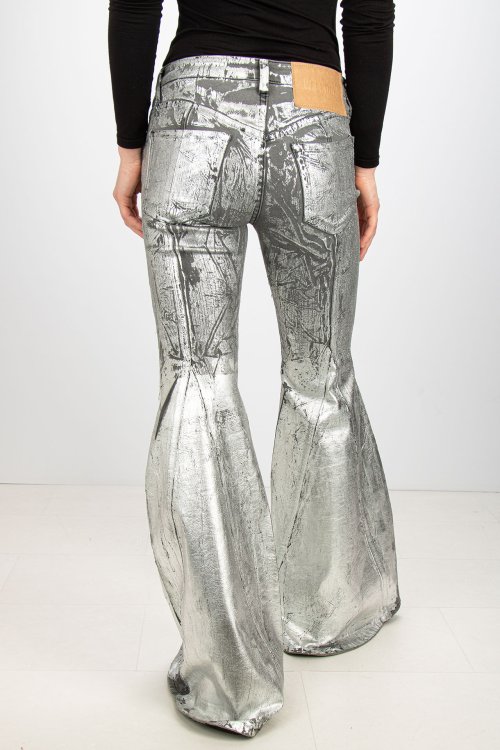 Расклешенные джинсы 29.12.2025 Newlife.moda