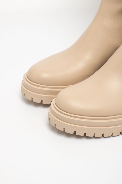 Кожаные сапоги 02.02.2026 Newlife.moda