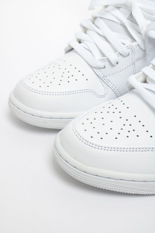 Кроссовки 02.11.2025 Newlife.moda