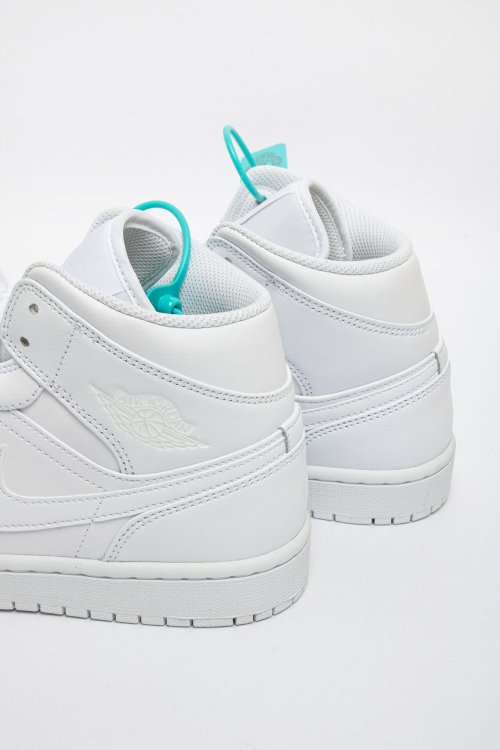 Кроссовки 02.11.2025 Newlife.moda