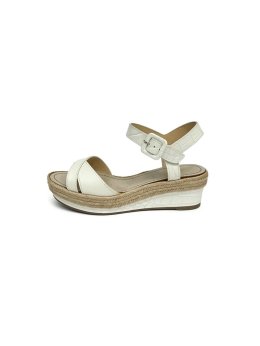 Босоножки на платформе 19.05.2026 Newlife.moda Босоножки на платформе 19.05.2026 Newlife.moda